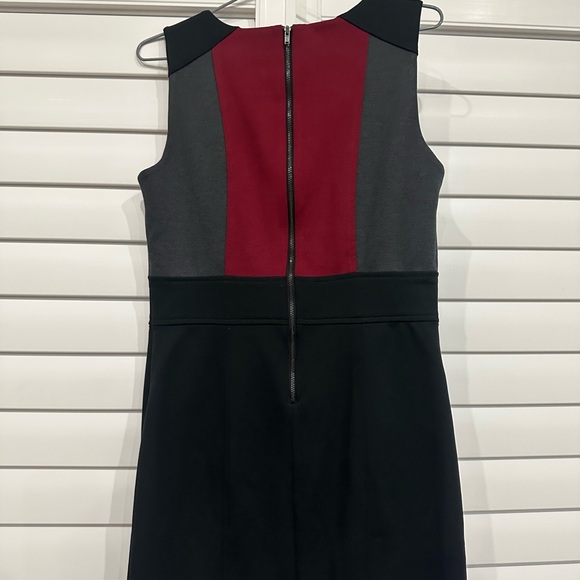 Casual dress - Picture 3 of 3